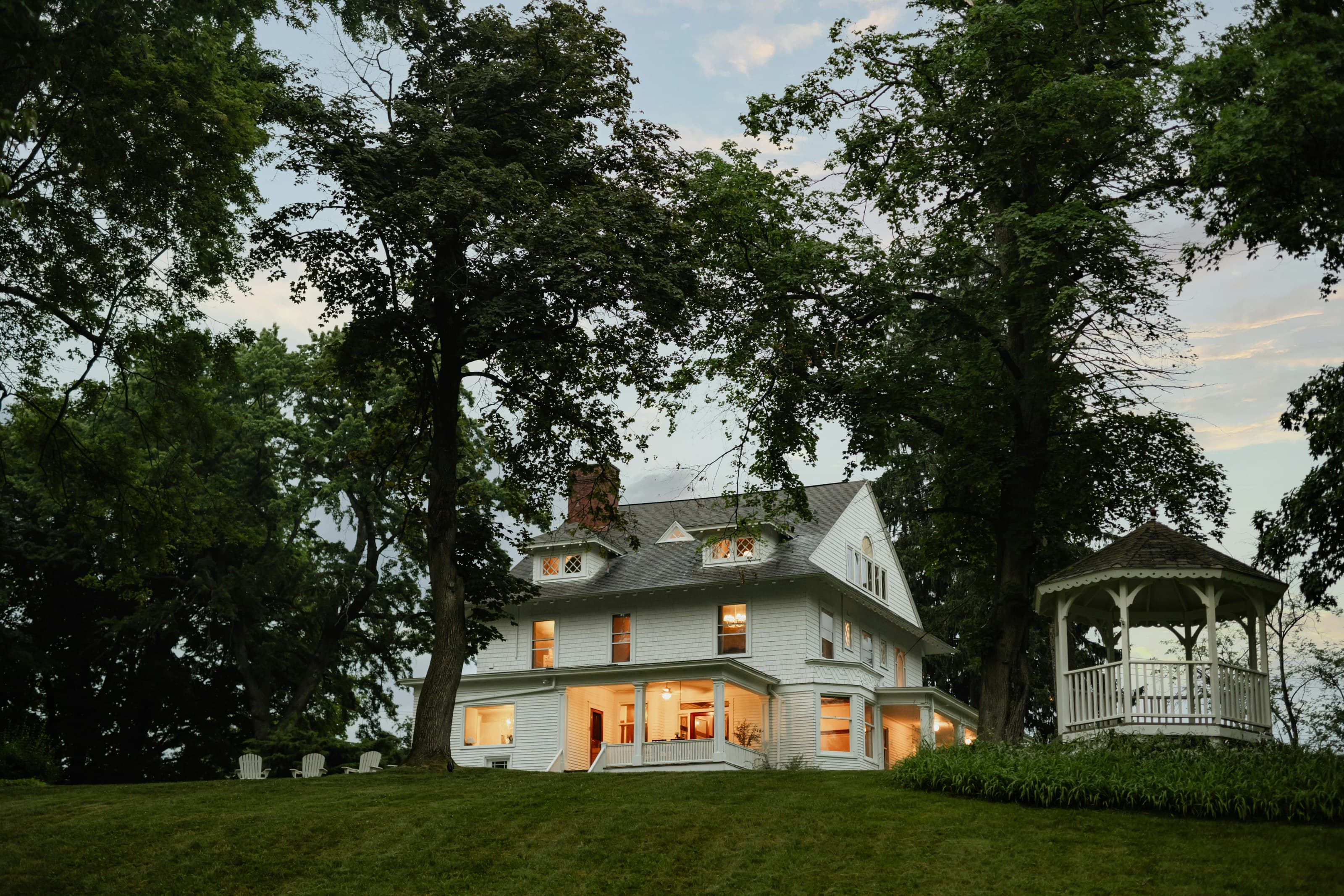 Sun City Georgetown Lawn Care Tips: Maintaining HOA-Compliant Turf in a 55+ Community — Georgetown Lawn Pros